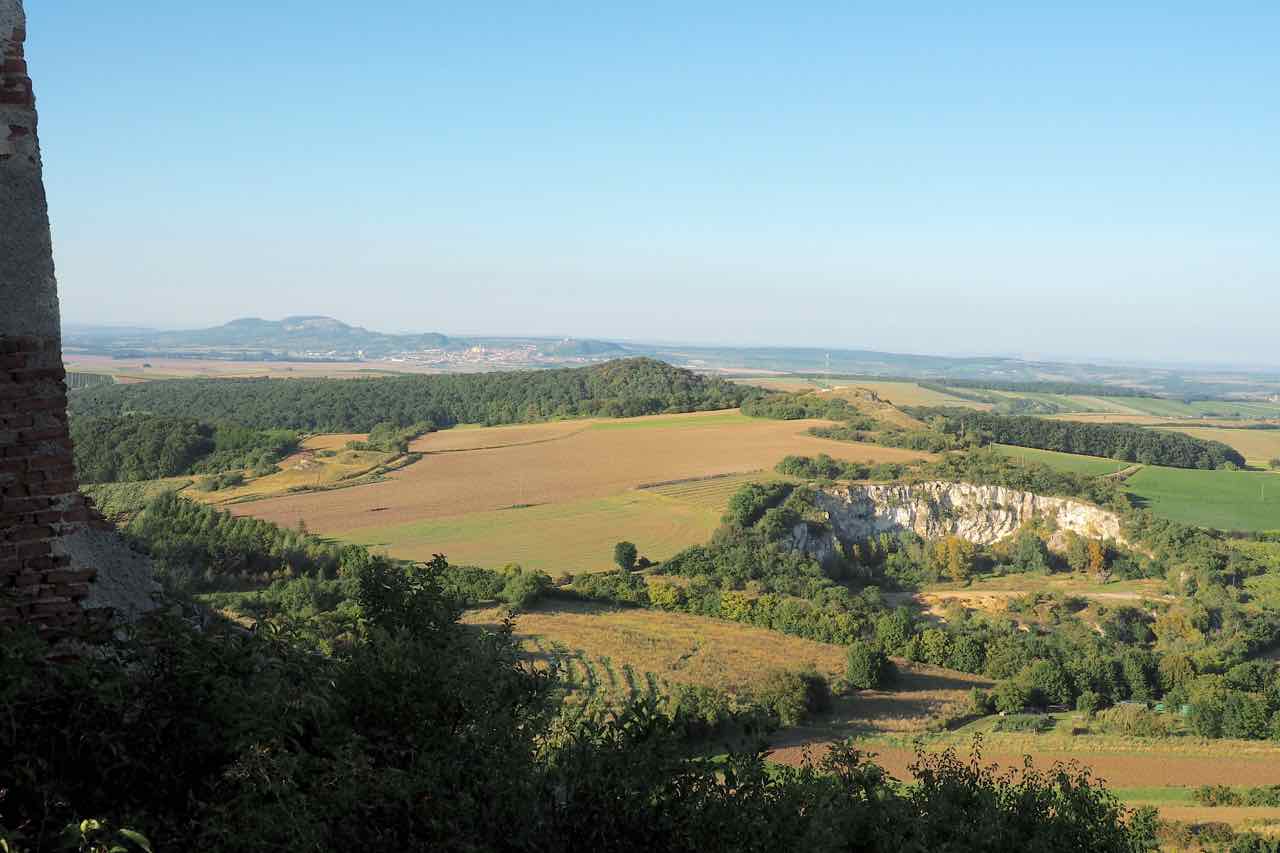 Blick von der Burg Falkenstein nach Mikulov/Nikolsburg 